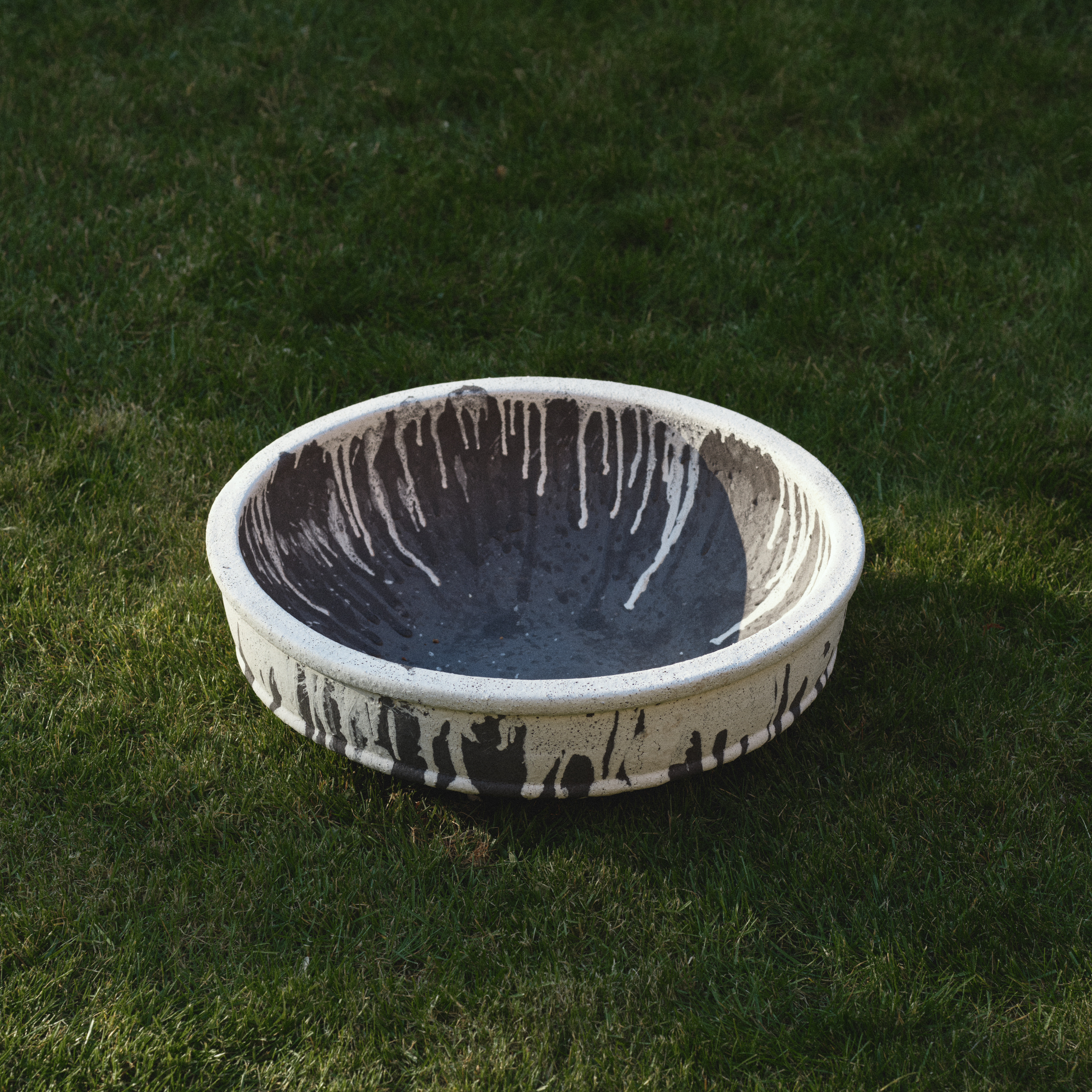 Planter Bowl - L image number 4